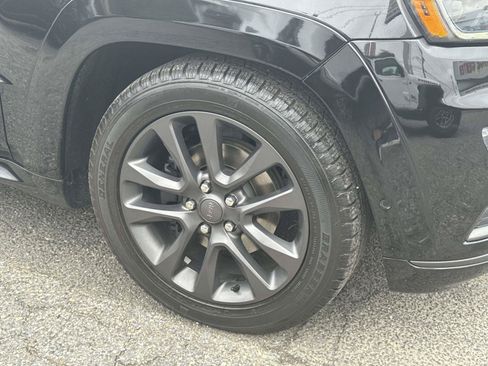 Used 2018 Jeep Grand Cherokee High Altitude AWD/4WD image 9