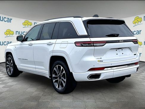 Used 2023 Jeep Grand Cherokee Overland w/ Advanced Protech Group III AWD/4WD image 4