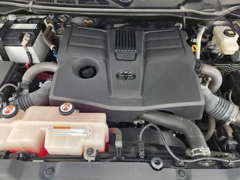 Used 2022 Toyota Tundra SR5 RWD image 32
