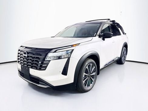 New 2026 Nissan Pathfinder Platinum w/ Cargo Package AWD/4WD image 1