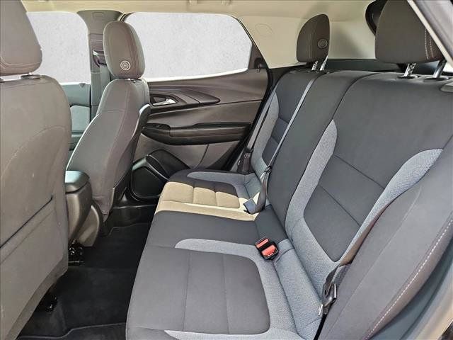 Used 2024 Chevrolet TrailBlazer LT w/ Driver Confidence Package AWD/4WD image 16