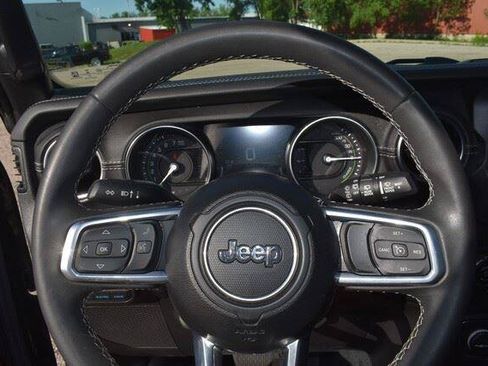 Used 2023 Jeep Wrangler Unlimited Sahara AWD/4WD image 35