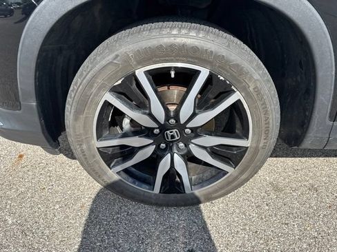 Used 2021 Honda Pilot Touring image 7