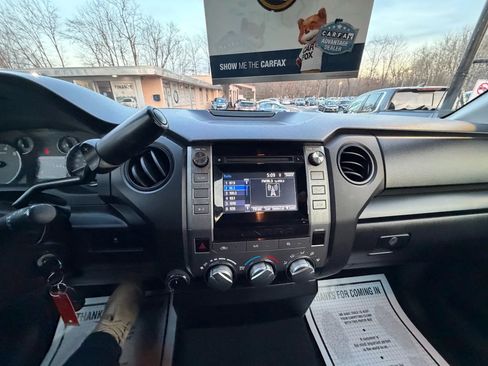 Used 2015 Toyota Tundra SR image 26