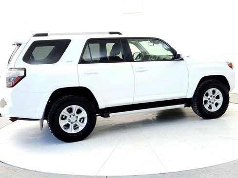 Certified 2022 Toyota 4Runner SR5 image 6