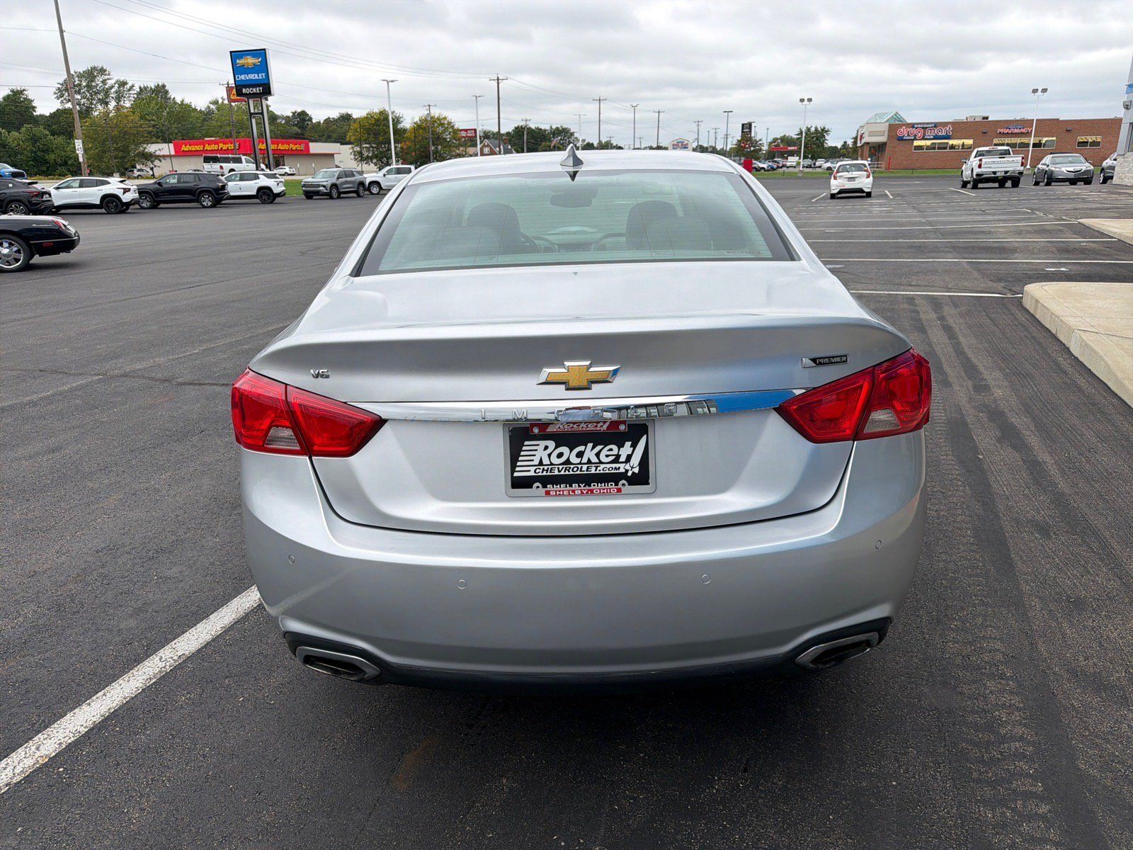 Used 2018 Chevrolet Impala Premier w/ Premier Confidence Package FWD image 3
