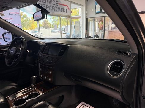 Used 2020 Nissan Pathfinder Platinum image 61