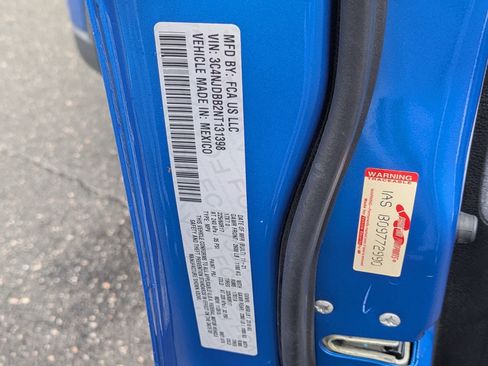 Used 2022 Jeep Compass Latitude image 27