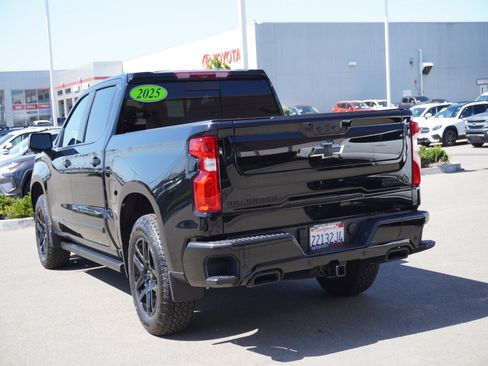Used 2025 Chevrolet Silverado 1500 High Country w/ Midnight Edition AWD/4WD image 11