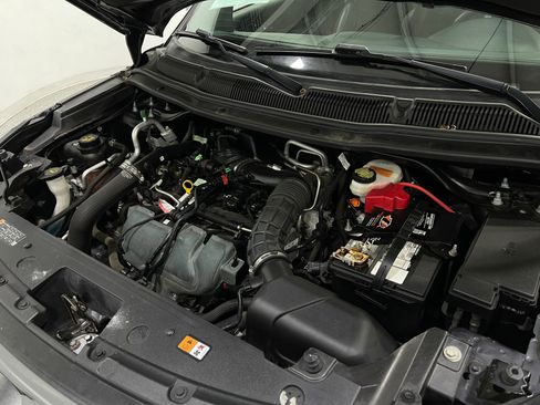 Used 2019 Ford Explorer XLT w/ Equipment Group 202A image 29