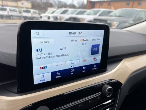 Certified 2021 Ford Escape Titanium w/ Titanium Premium Package image 14