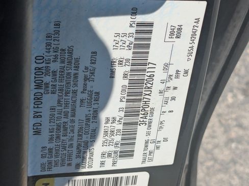 Used 2018 Ford Fusion SE FWD image 33