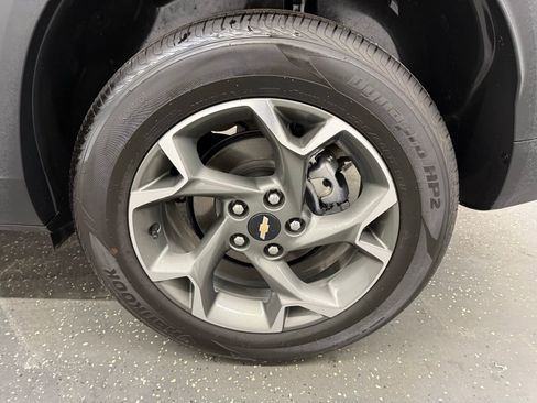 Used 2024 Chevrolet Trax LT w/ Driver Confidence Package image 19