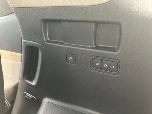 Used 2023 Hyundai Palisade Limited w/ Winter Package AWD/4WD image 22