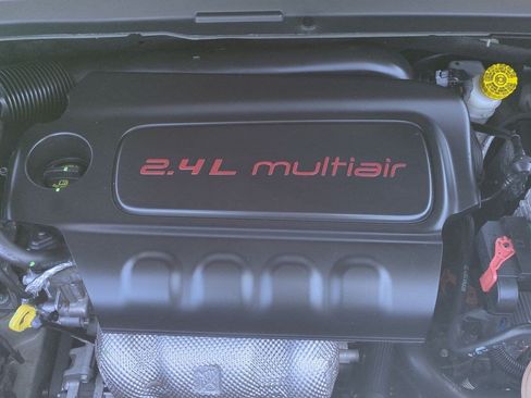 Used 2017 Jeep Renegade Limited FWD image 26