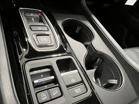 Used 2025 Honda Pilot EX-L image 21