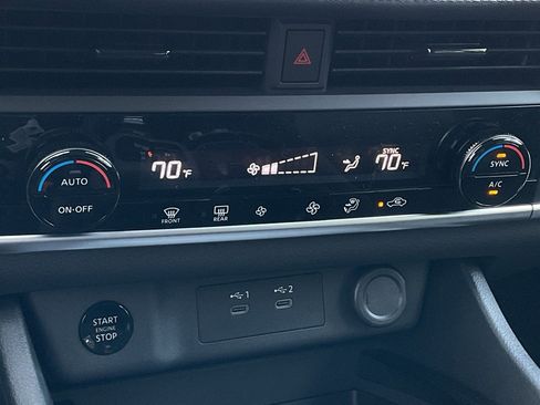 New 2026 Nissan Rogue SV image 31