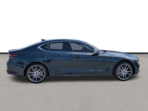 Used 2025 Genesis G70 2.5T image 4