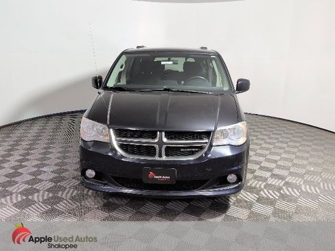 Used 2011 Dodge Grand Caravan Crew image 2