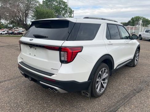 Used 2025 Ford Explorer Platinum w/ Ultimate Package AWD/4WD image 8