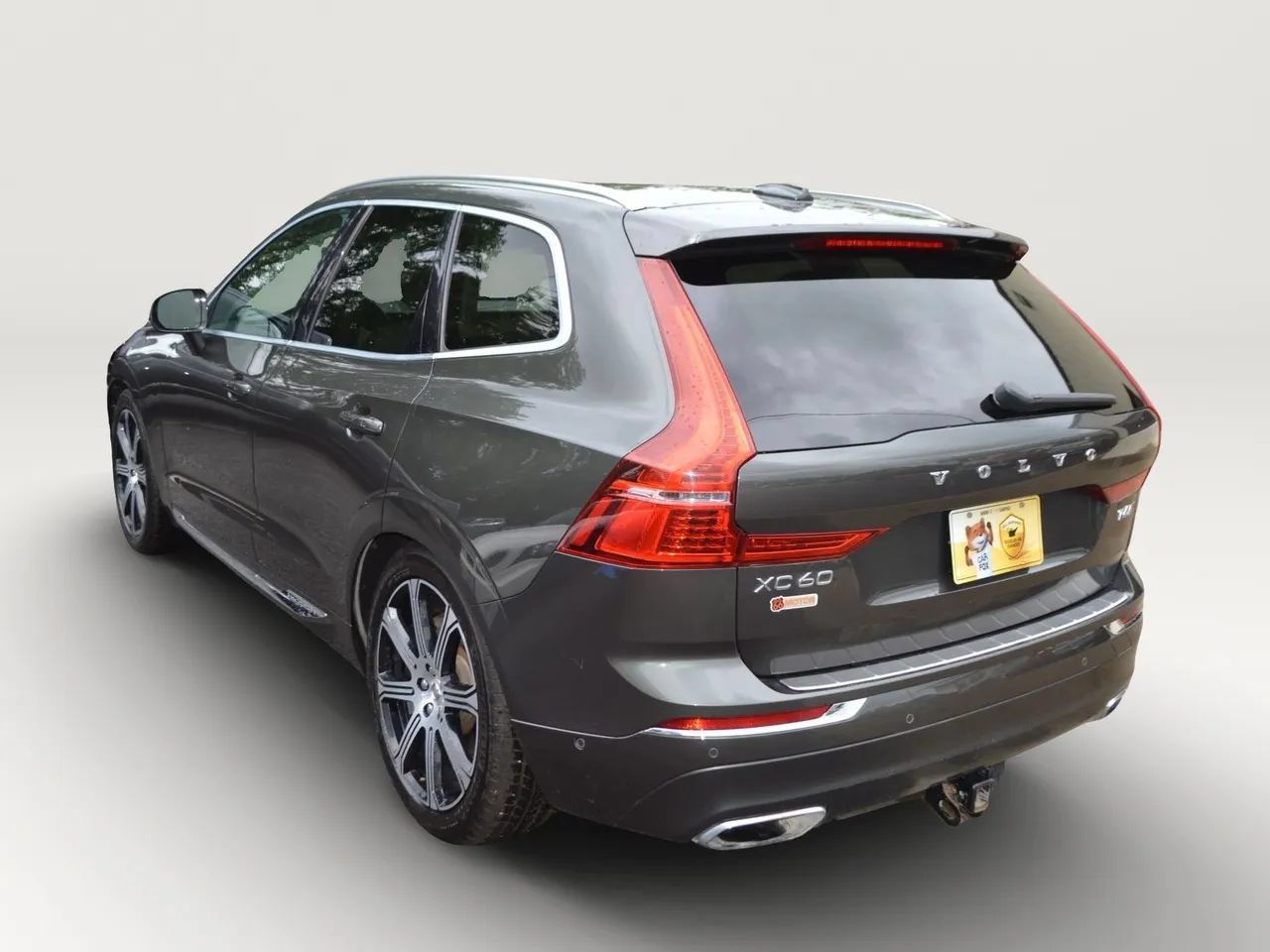Used 2018 Volvo XC60 T6 Inscription w/ Luxury Seat Package AWD/4WD image 6