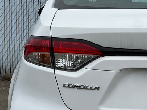 Used 2024 Toyota Corolla LE FWD image 23