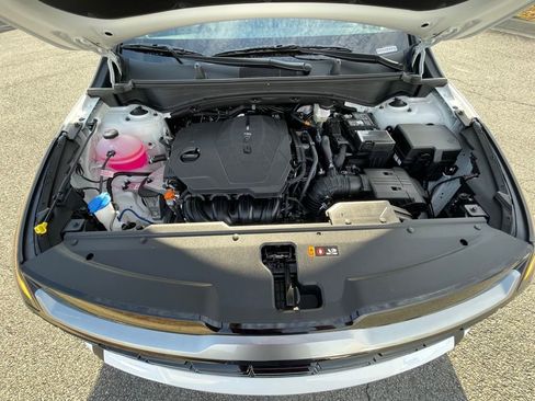 New 2026 Kia Sportage EX w/ EX Panorama Roof Package image 33