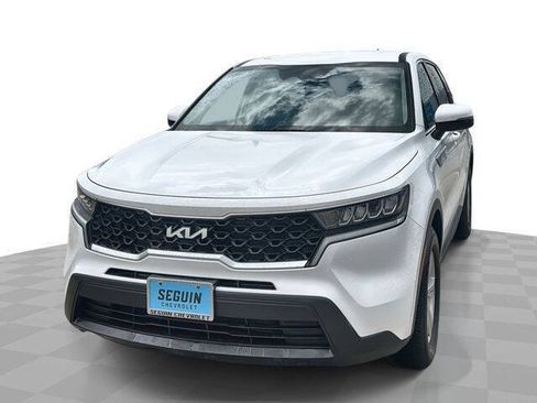 Used 2023 Kia Sorento LX FWD image 1