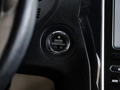 Used 2016 Ford Explorer Limited image 26