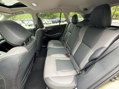 Used 2025 Subaru Outback Onyx Edition AWD/4WD image 23