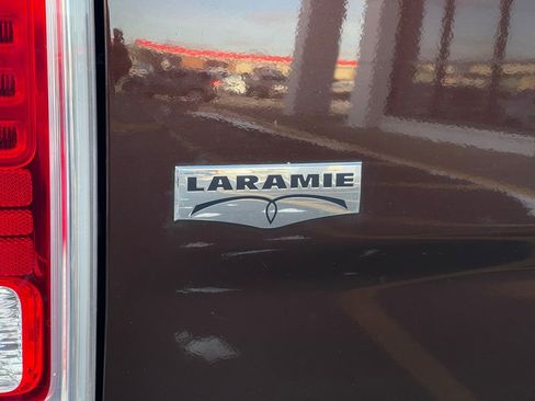 Used 2013 RAM 3500 Laramie w/ Cold Weather Group image 39