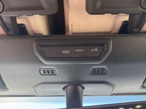 Used 2021 Jeep Wrangler Unlimited Rubicon w/ Dual Top Group image 18