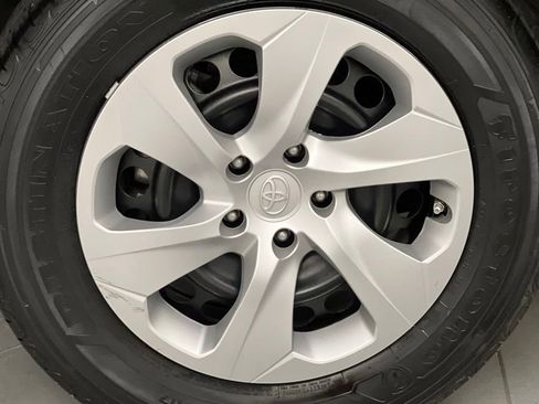 Used 2023 Toyota RAV4 LE image 58