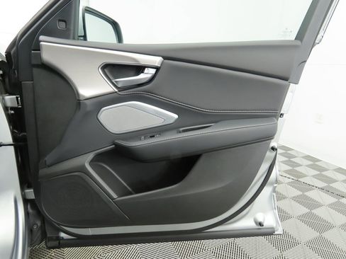 Used 2025 Acura RDX w/ Technology Package image 28