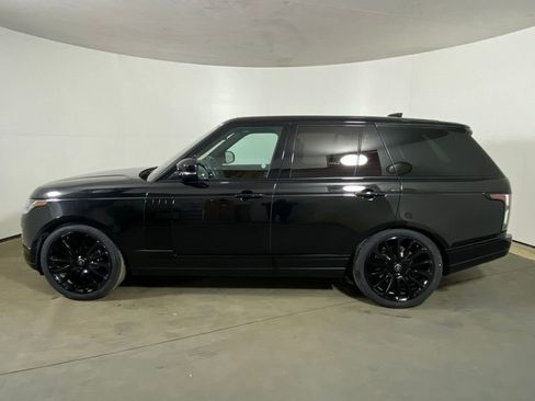 Used 2019 Land Rover Range Rover Supercharged AWD/4WD image 2