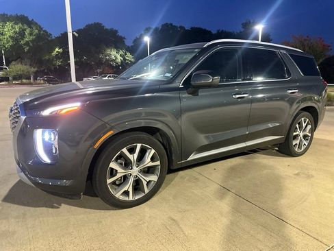 Used 2022 Hyundai Palisade Limited w/ Cargo Package FWD image 1