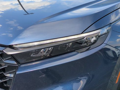 Used 2025 Honda CR-V Sport-L image 6