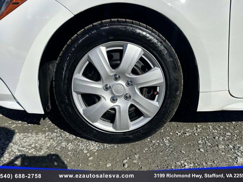 Used 2022 Toyota Corolla LE image 10