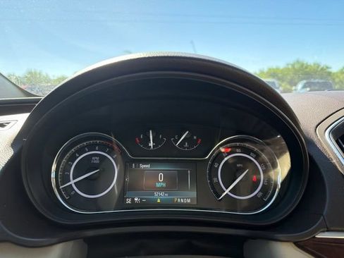 Used 2016 Buick Regal Premium w/ Driver Confidence Package #2 FWD image 18