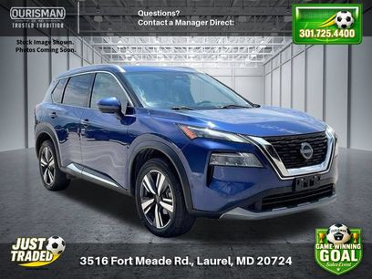 Used 2017 Nissan Rogue SL w/ SL Premium Package