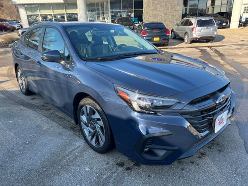 Used 2025 Subaru Legacy Limited w/ Popular Package #2 image 1