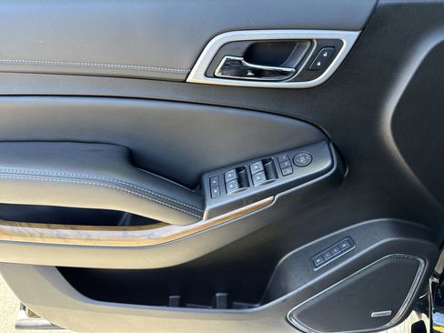 Used 2020 GMC Yukon Denali w/ Open Road Package image 14