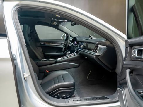 Certified 2023 Porsche Panamera 4 Platinum Edition AWD/4WD image 29