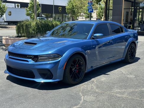 Used 2021 Dodge Charger SRT Hellcat RWD image 3