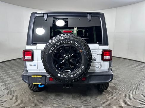 Used 2023 Jeep Wrangler Unlimited w/ Cold Weather Group image 4