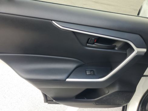 Certified 2023 Toyota RAV4 LE image 14