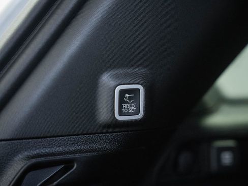 New 2026 Jeep Grand Cherokee Laredo X image 11