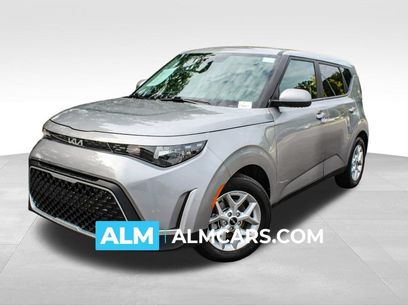 Used 2025 Kia Soul LX w/ LX Technology Package