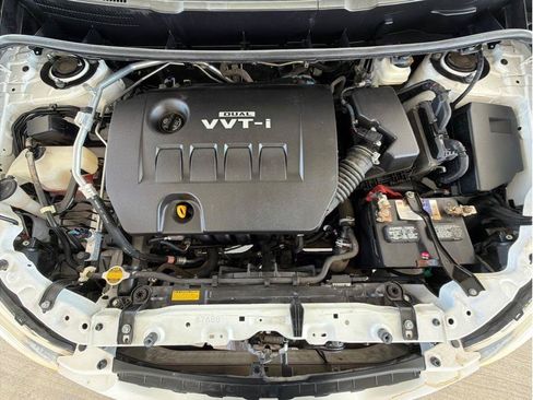 Used 2009 Toyota Matrix FWD image 27
