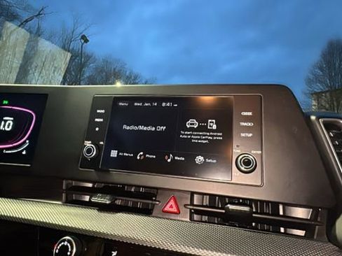 Used 2024 Kia Sportage LX image 18